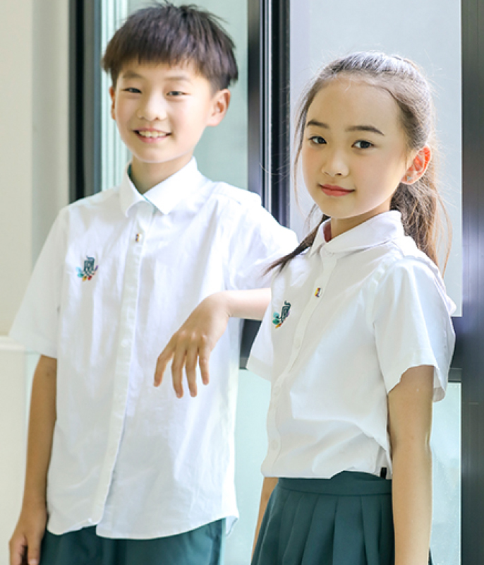 朝凤路小学学生校服展示