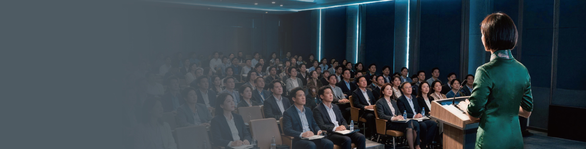 王迦锦预约培训页面形象