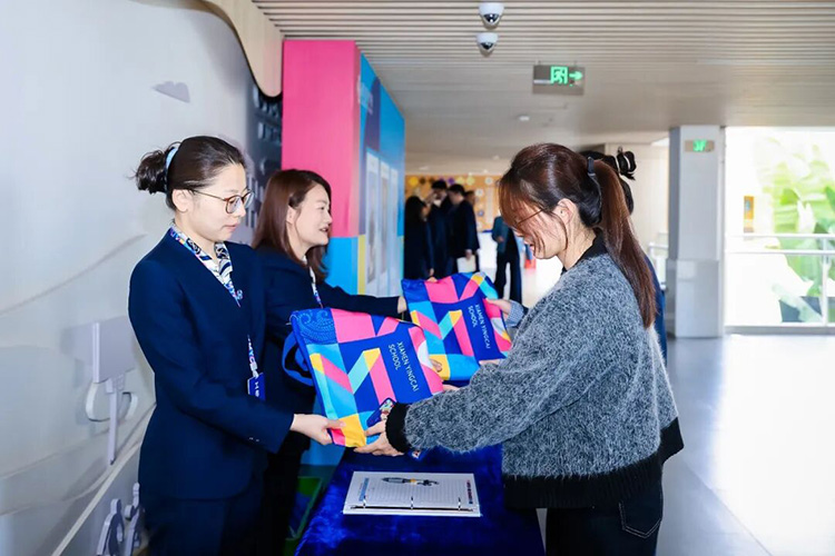 厦门英才学校30周年校庆论坛跨界对话,艺术与科学深度融合,培养面向未来的创新人才
